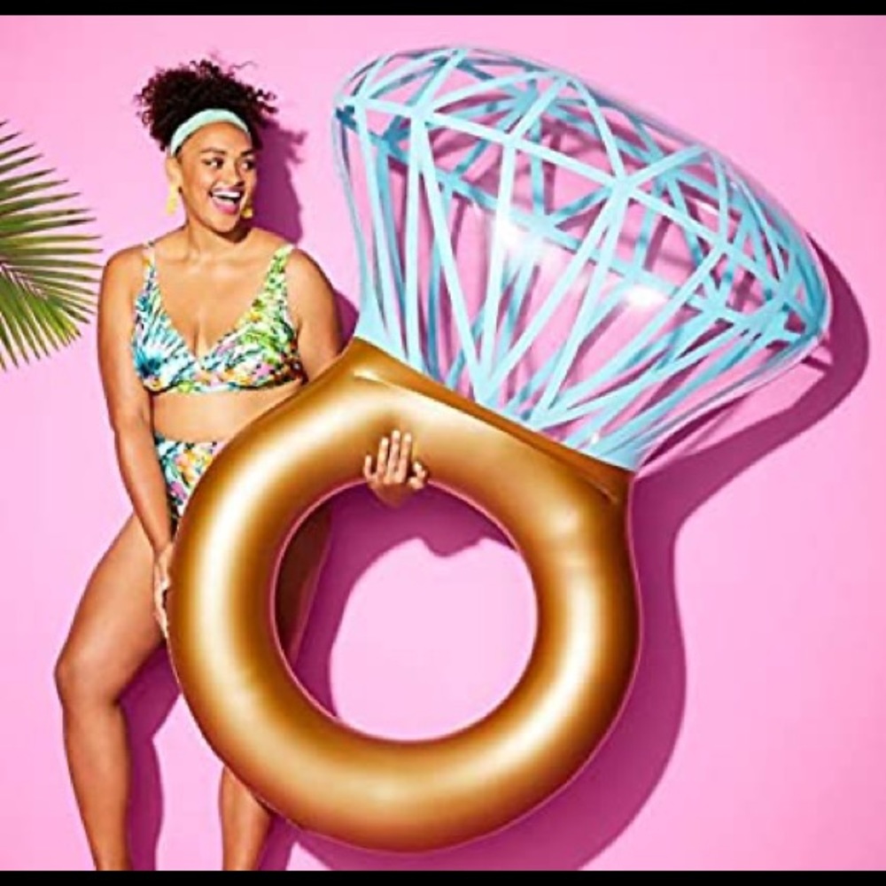 * SOLD* Pink ring pool floatie